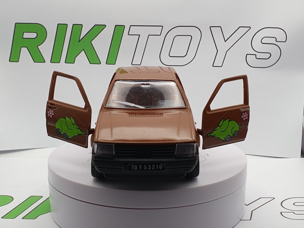 Fiat Uno 55 5 Porte Hot Wheels 1/24 - RikiToys - Mebetoys#