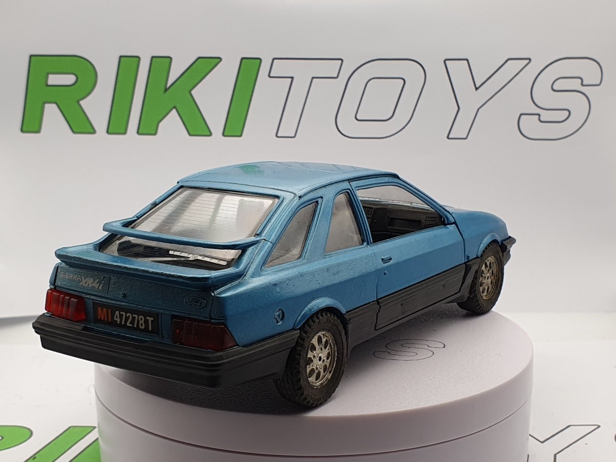 Ford Sierra XR4j Polistil 1/24 - RikiToys - Polistil#