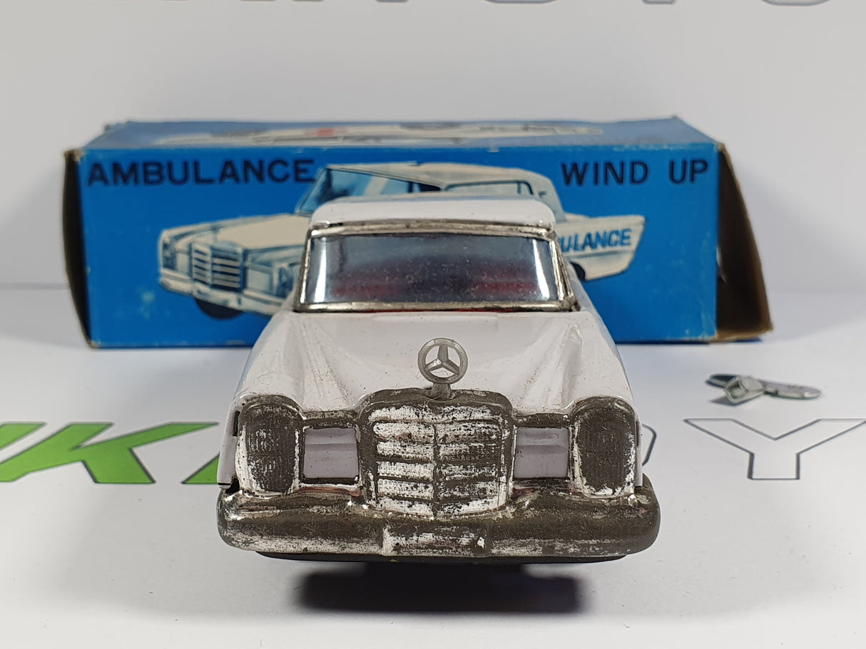 Mercedes Wind Up Ambulance Latta 1/28 Con Scatola