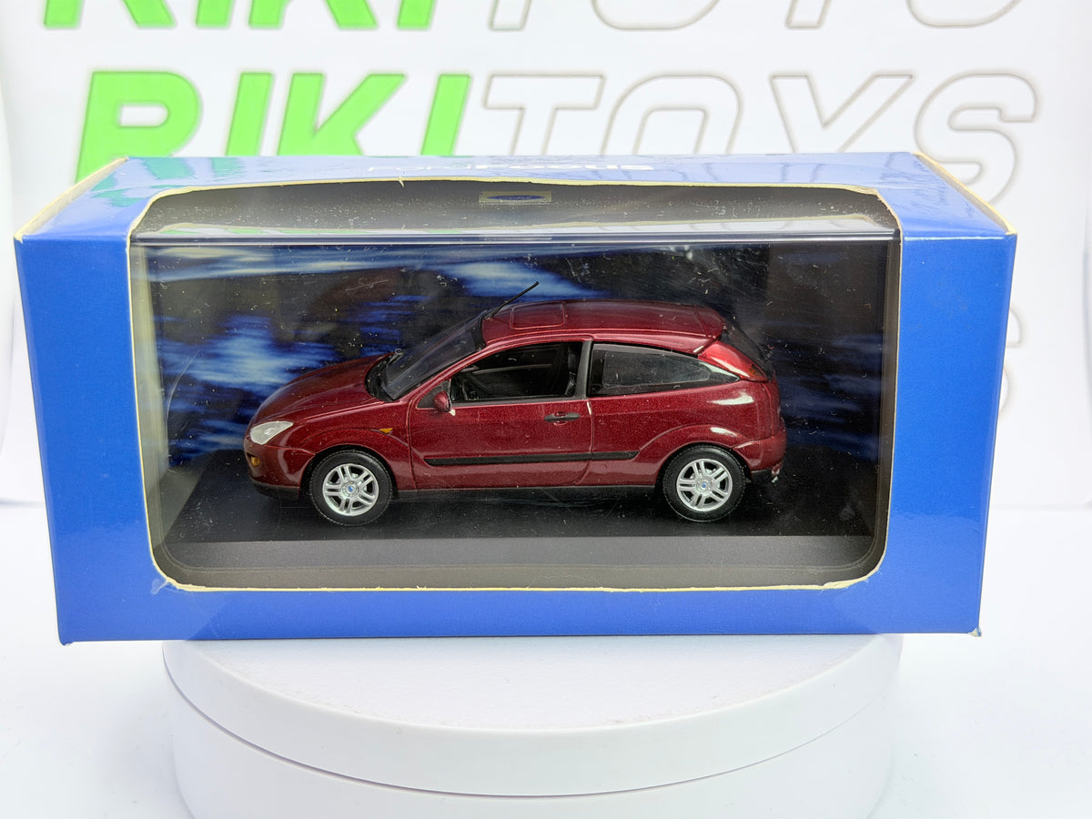 Ford Focus MK1 Minichamps 1/43 Rosso metallizzato