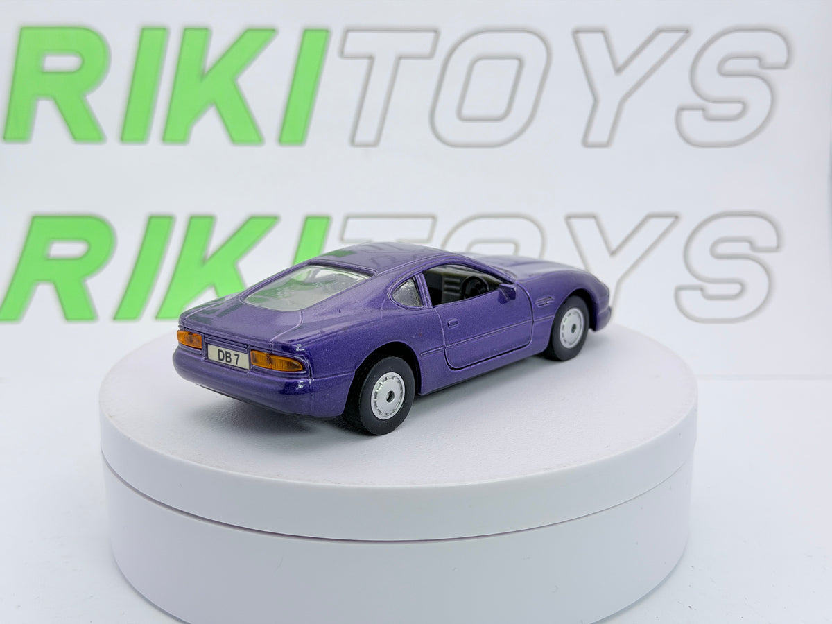 Aston Martin DB 7 Maisto 1/40 Viola