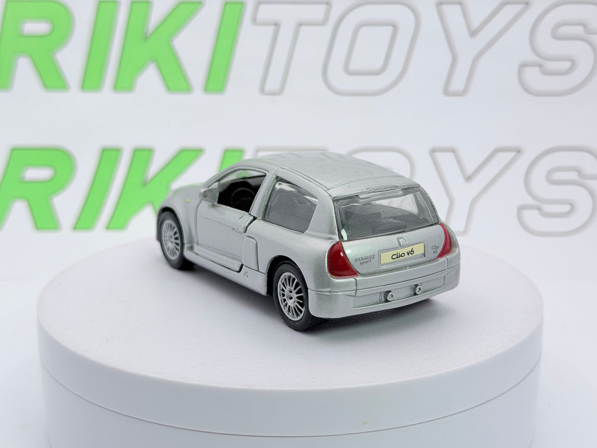 Renualt Clio V6 Sport Maisto 1/38 Argento