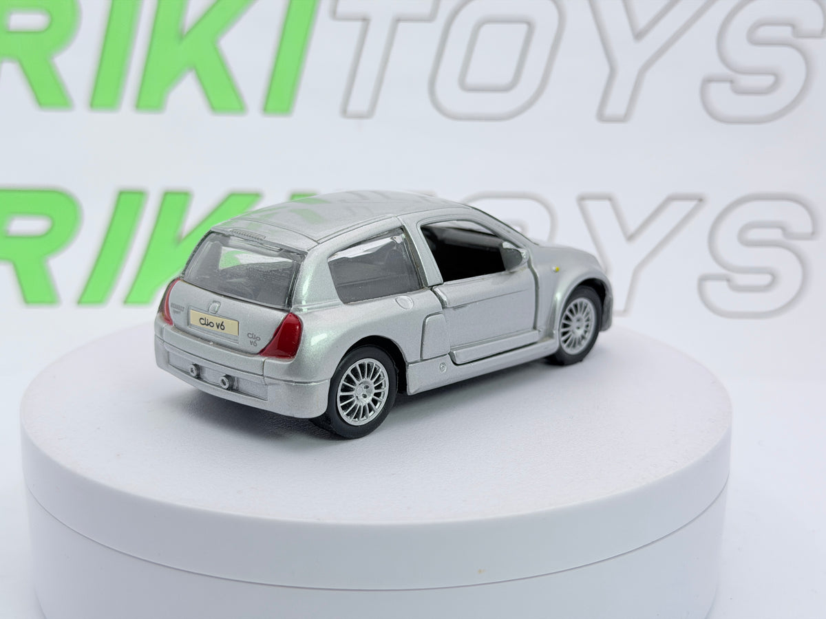 Renualt Clio V6 Sport Maisto 1/38 Argento
