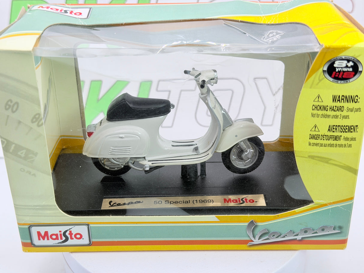 Piaggio Vespa 50 Special Maisto 1/18 Bianco 1969