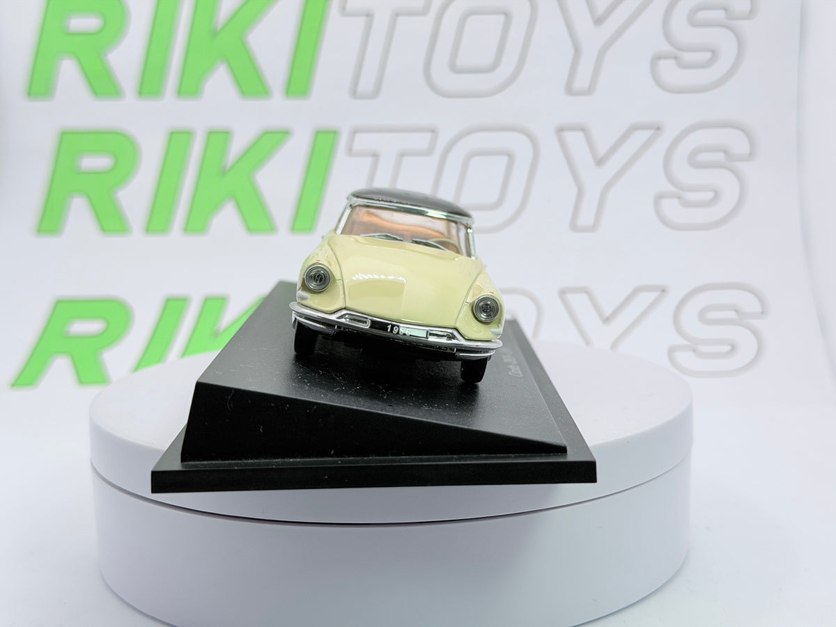 Citroen DS 19 Edicola 1/43 Bianco