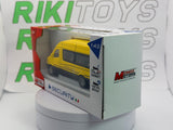 Mercedes Benz Sprinter Minibus Mondo Motors 1/45 Giallo