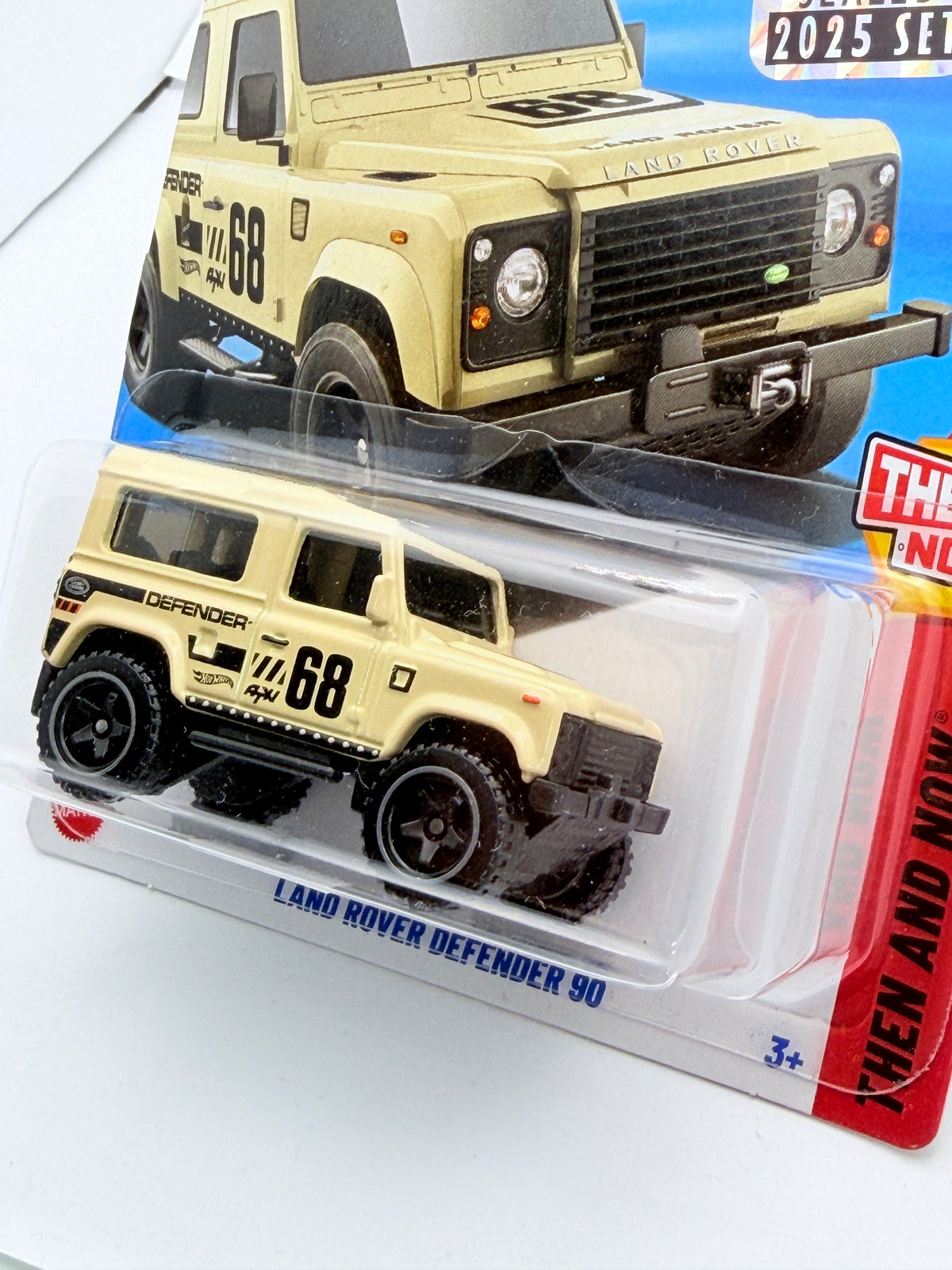 Land Rover Defender 90 Hot Wheels 1/60 Beige
