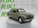 Alfa Romeo 1900 berlina Leo Models 1/24 Marrone chiaro 1950