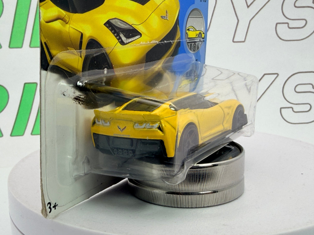Chevrolet Corvette C7 706 Hot Wheels 1/60 Giallo
