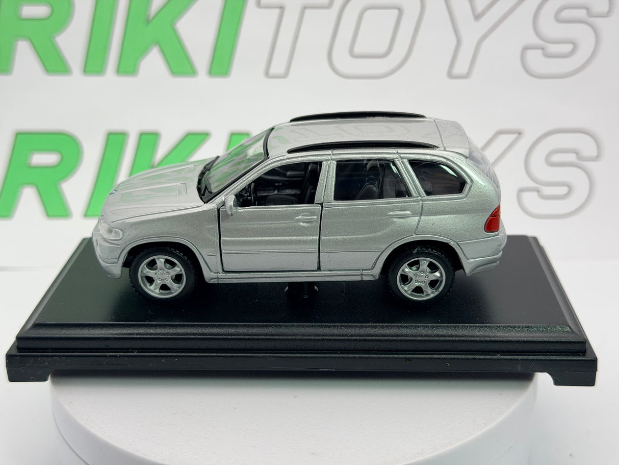 BMW X5 Maisto 1/38 Argento 1999