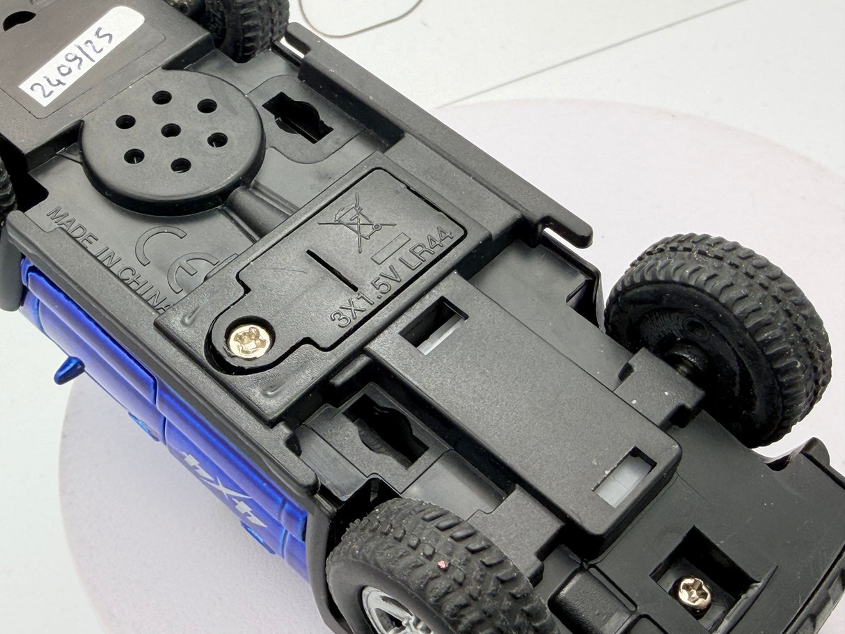 RAM Pick up 4x4  1/40 Blu