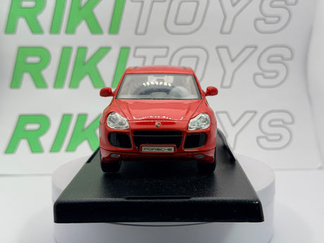 Porsche Cayenne Turbo 1/35 Rosso