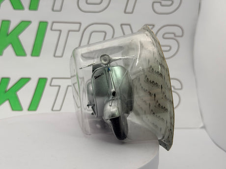 Piaggio Vespa 150 GS Maisto 1/24 Argento 1953