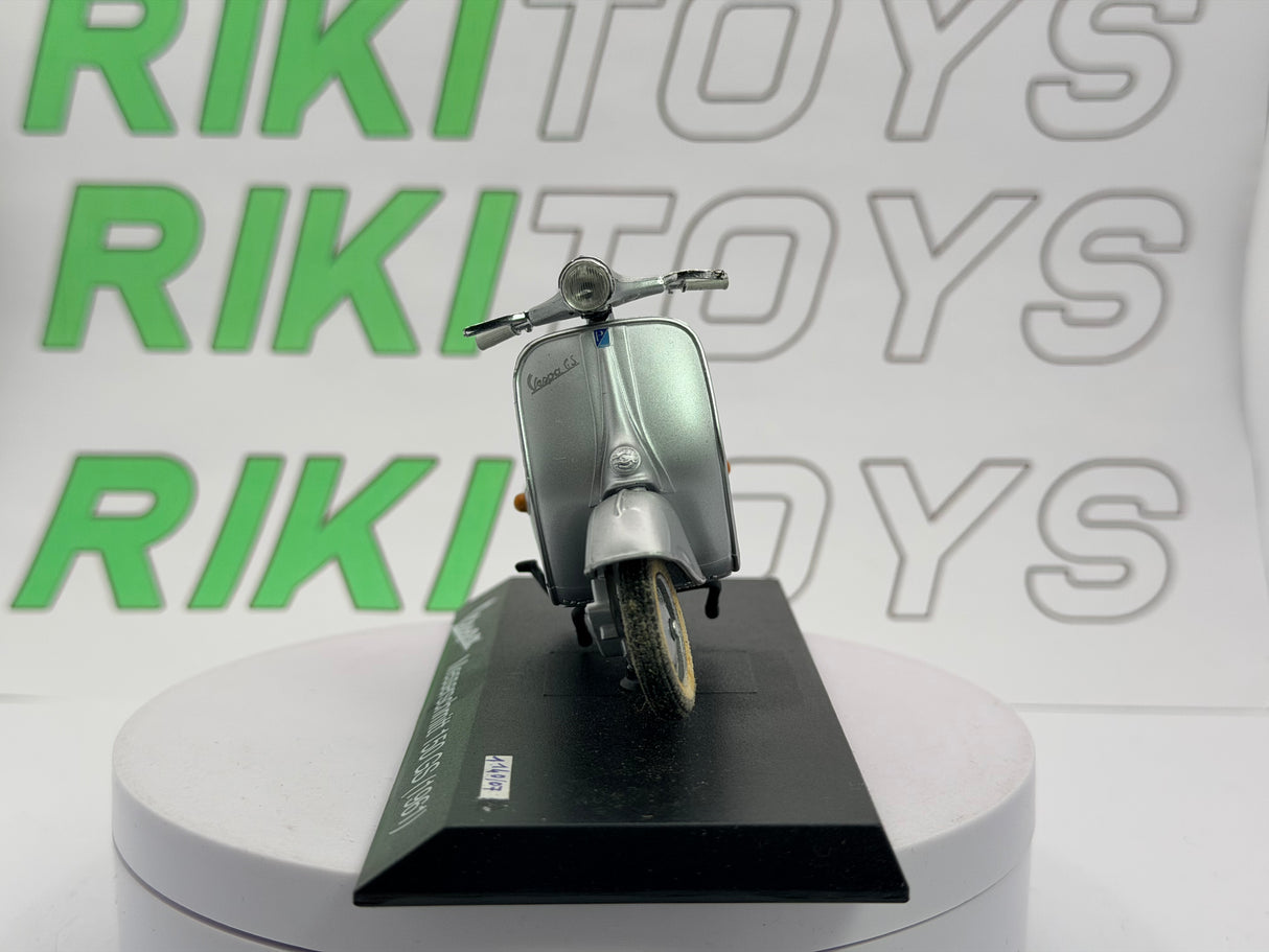 Piaggio Vespa MesserSchmidt Maisto 1/24 Argento 1961