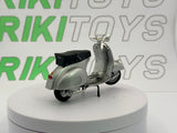 Piaggio Vespa 150 GS Maisto 1/24 Argento 1953