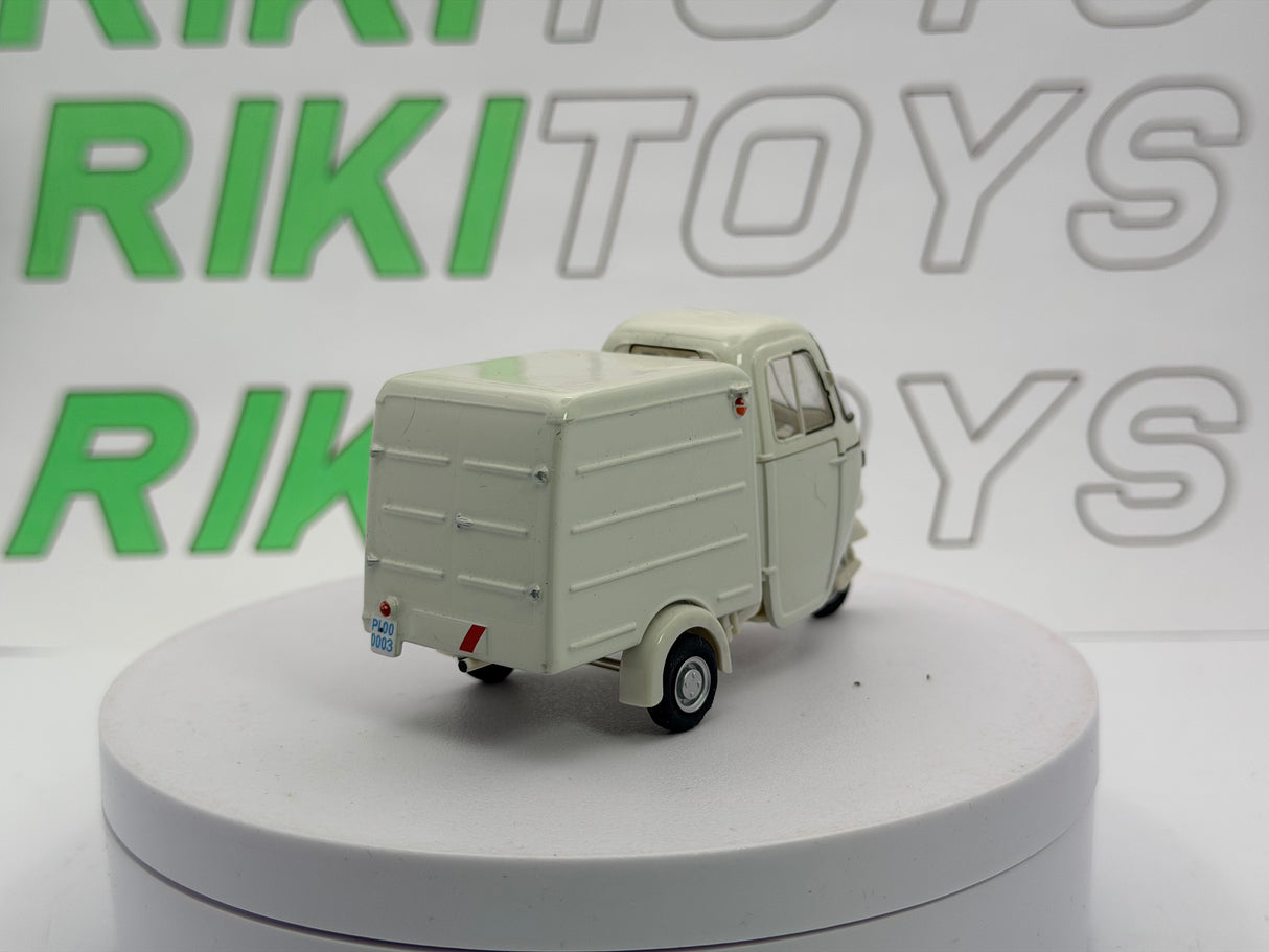 Piaggio Ape Italeri 1/32 Bianco