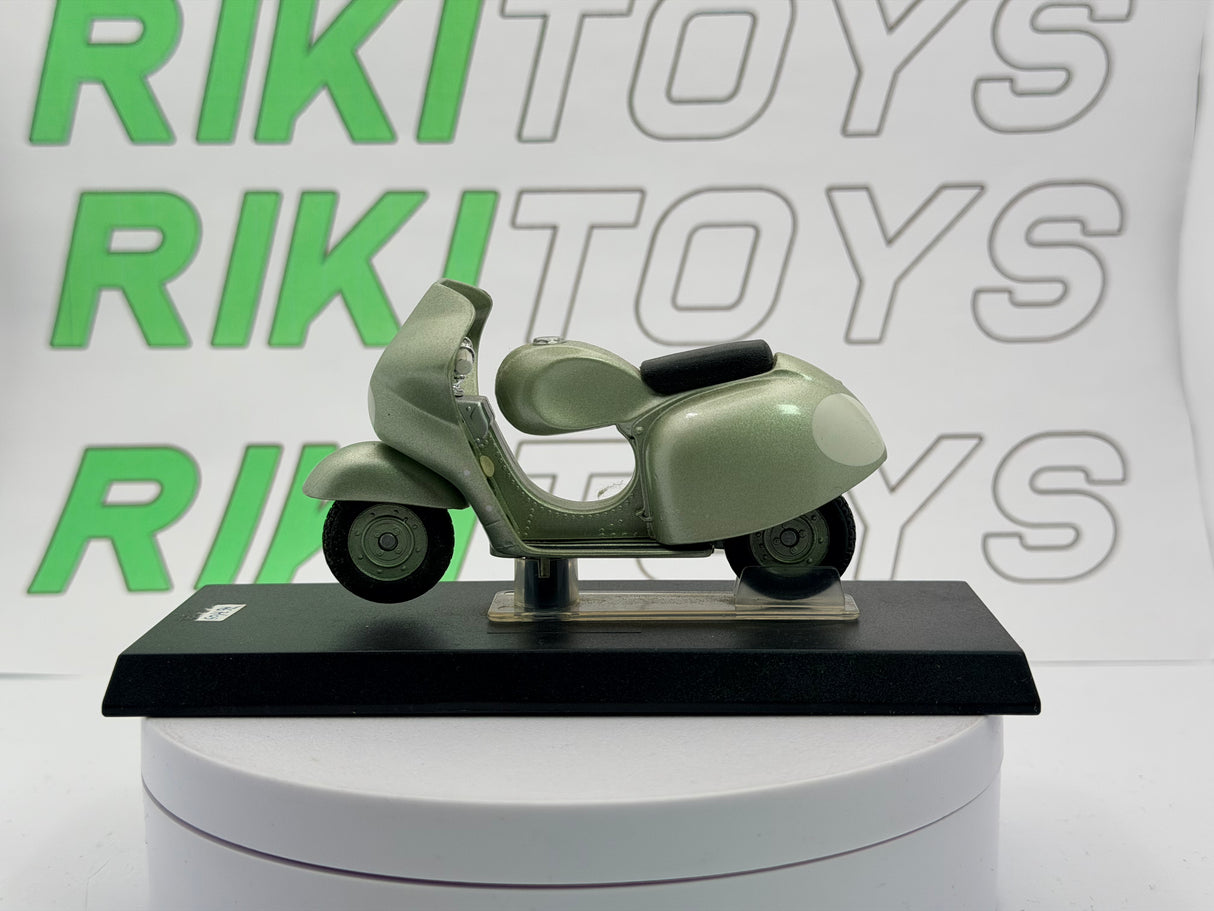 Piaggio Vespa 125 Circuito Maisto 1/24 Verde 1950