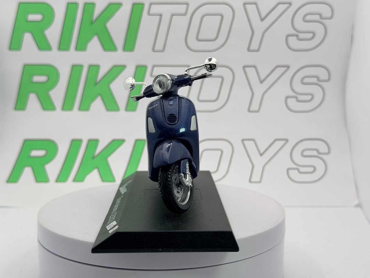 Piaggio Vespa Granturismo Maisto 1/24 Blu metallizzato 2003