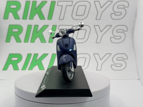 Piaggio Vespa Granturismo Maisto 1/24 Blu metallizzato 2003