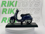 Piaggio Vespa Granturismo Maisto 1/24 Blu metallizzato 2003