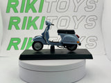 Piaggio Vespa 150 PX Maisto 1/24 Azzurro metallizzato 1978