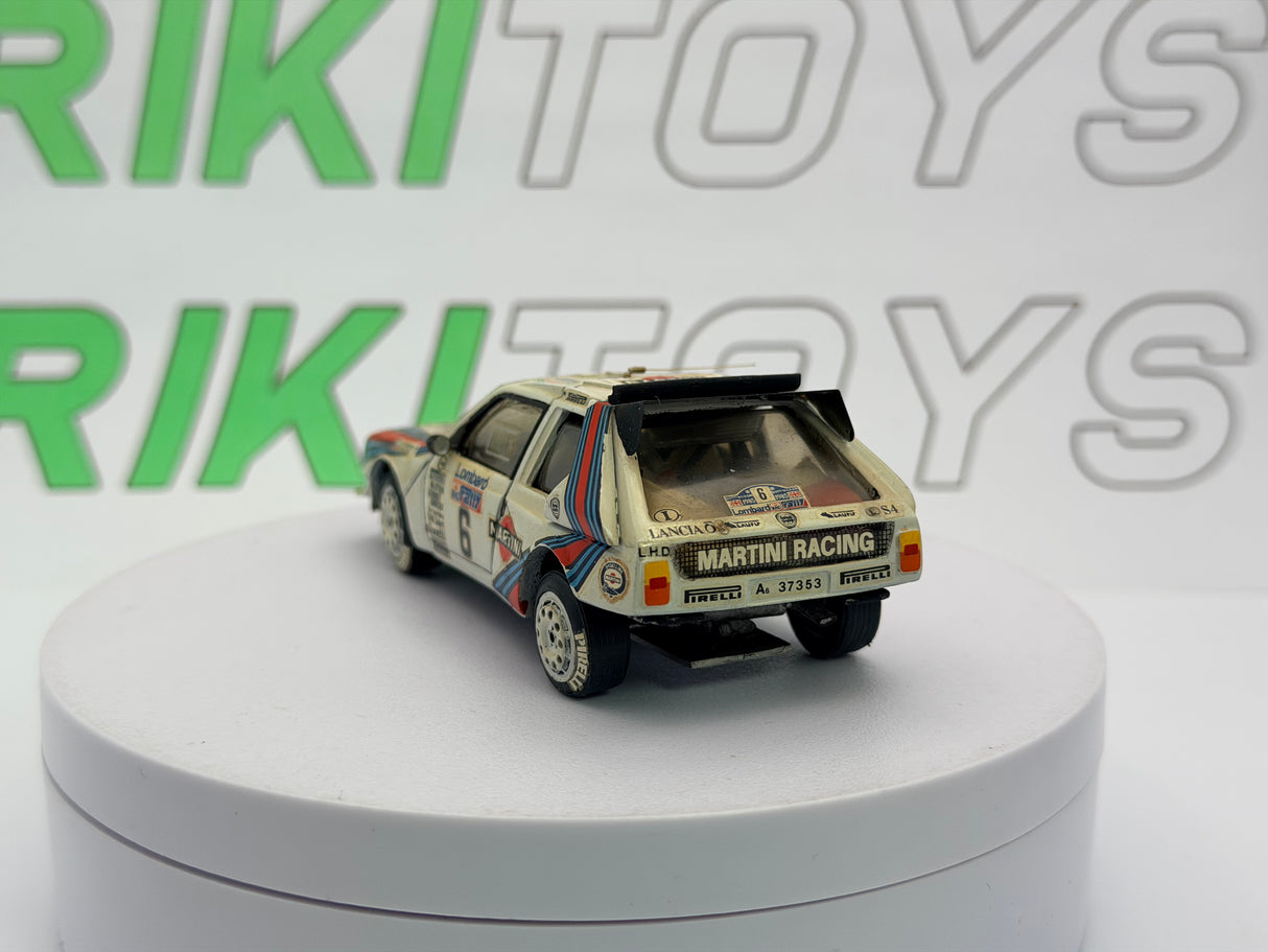 Lancia Delta S4 Martini Merikit 1/43 Bianco