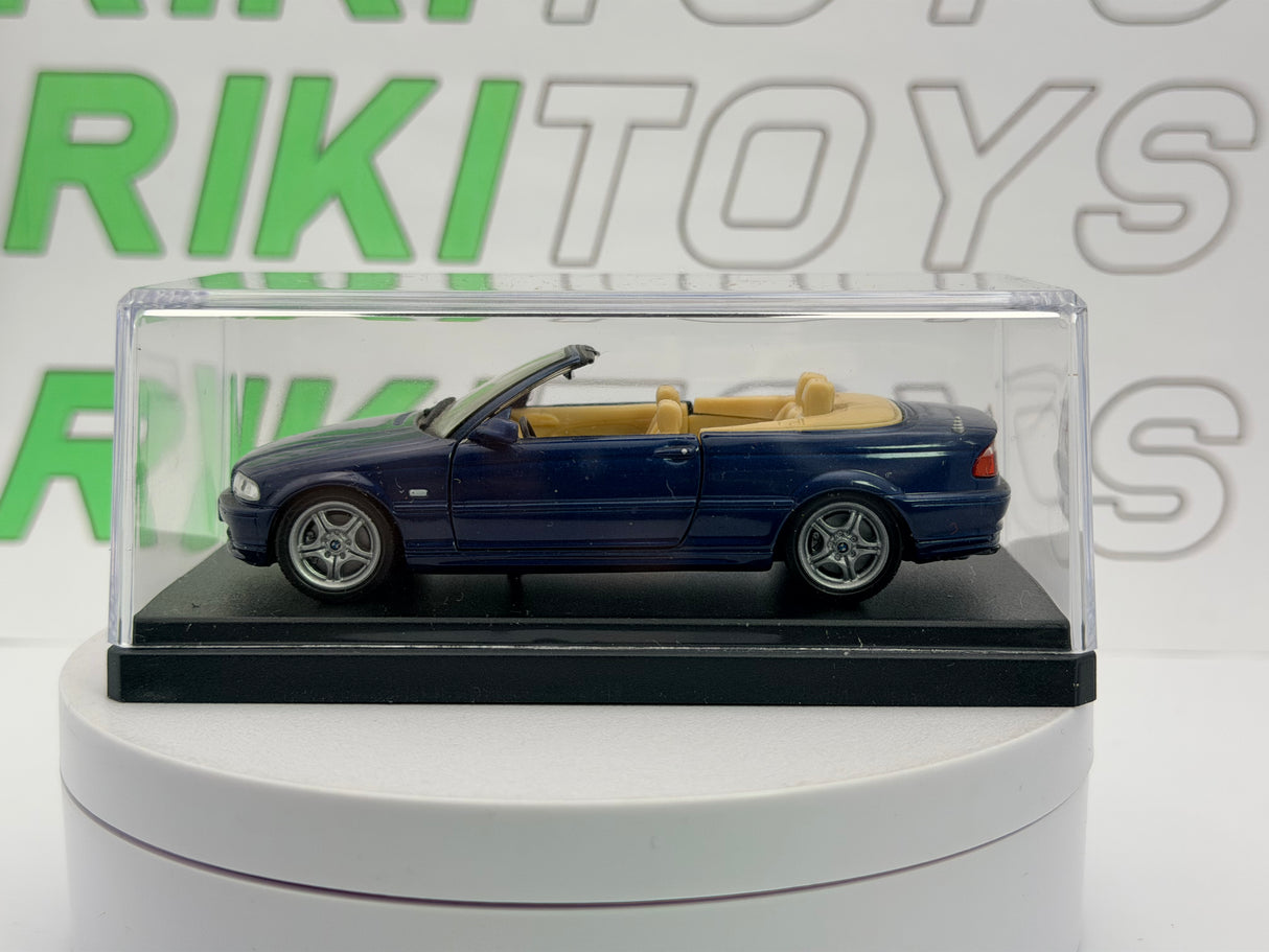BMW 330 Cabrio Edicola 1/43 Blu metallizzato 2003