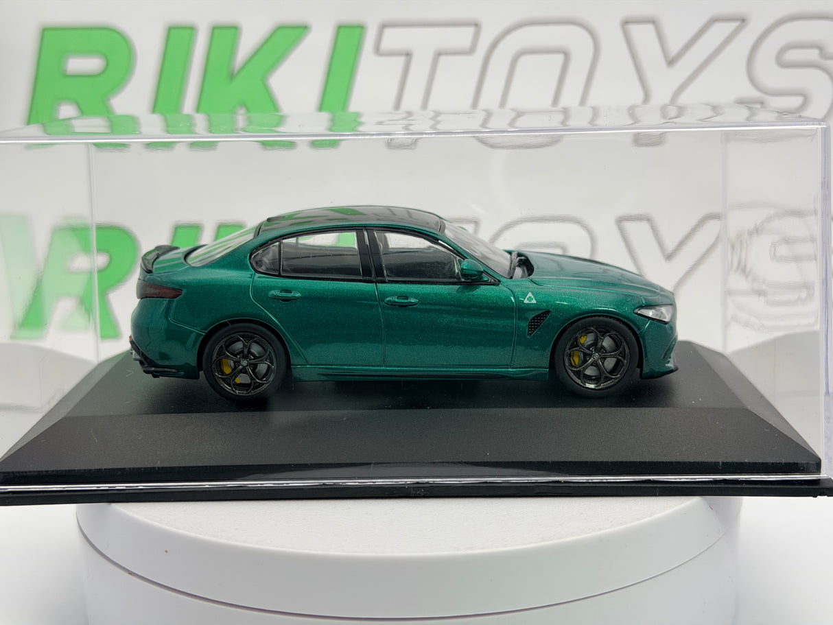 Alfa Romeo Giulia Quadrifoglio Solido 1/43 Verde 2020