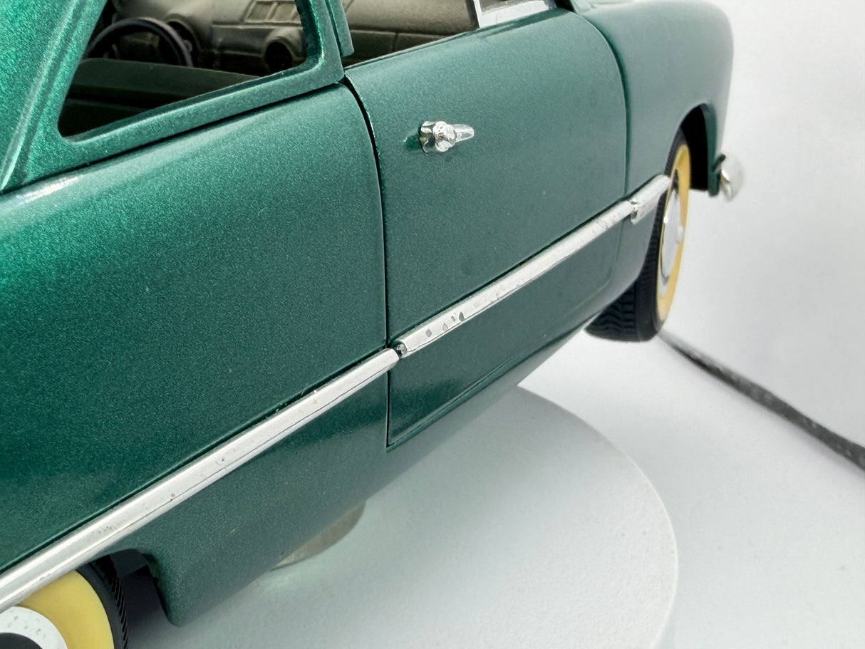 Ford 1949 Solido 1/18 Verde 1949