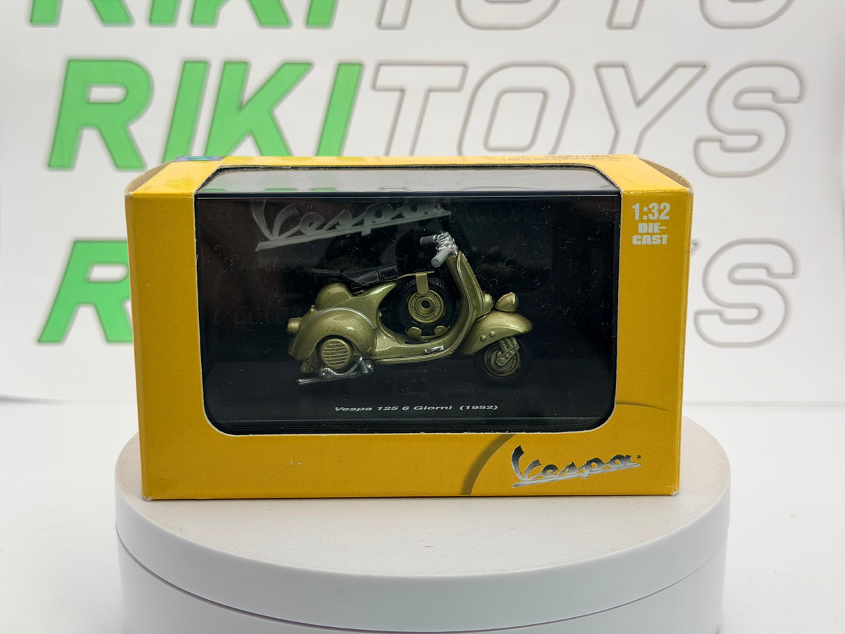 Piaggio Vespa 125 6 giorni New Ray 1/32 Oro metallizzato 1952