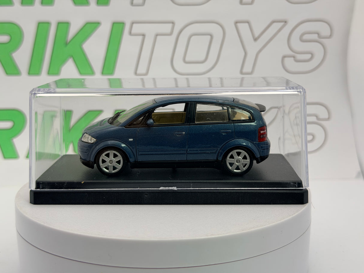 Audi A2 Minichamps 1/43 Blu metallizzato 1992