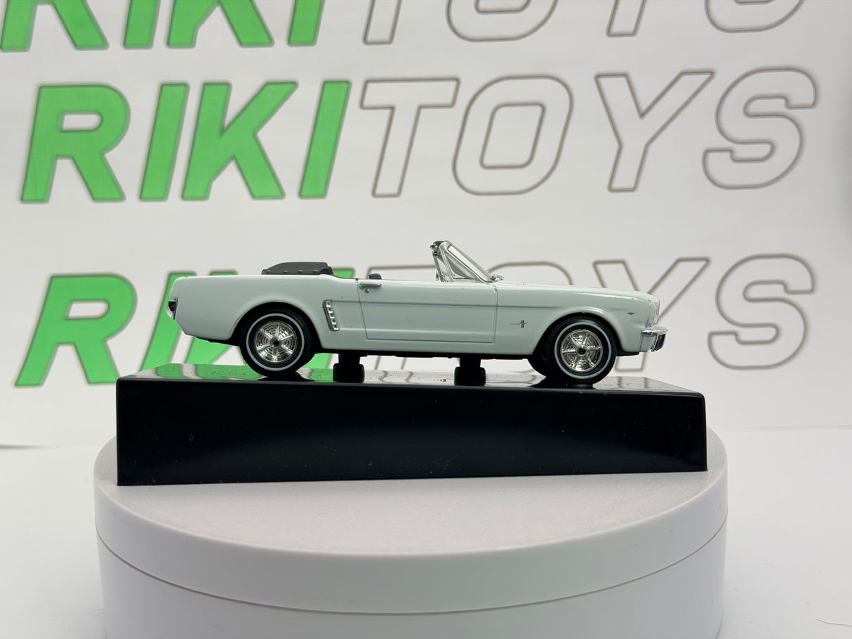 Ford Mustang Cabrio Edicola 1/43 Bianco 1965