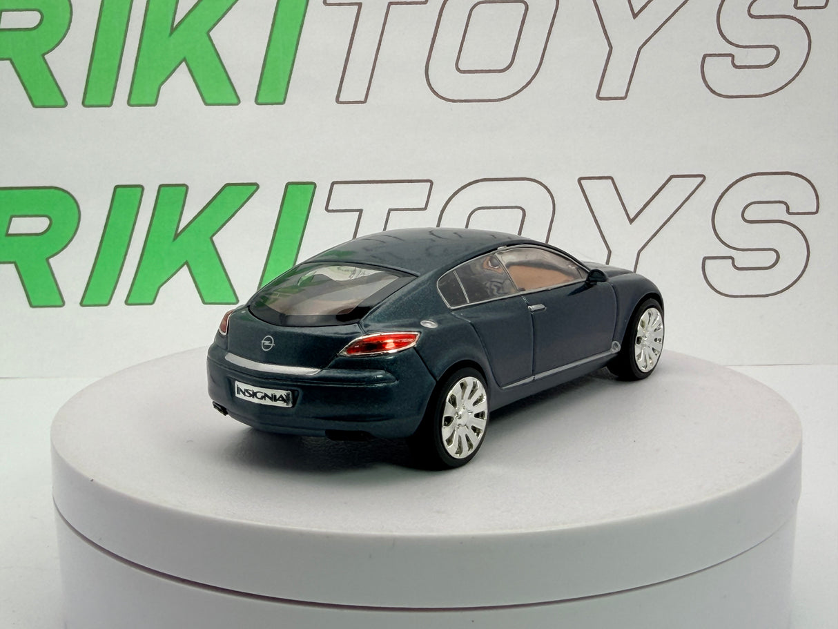 Opel Insignia Norev 1/43 Blu metallizzato 2003