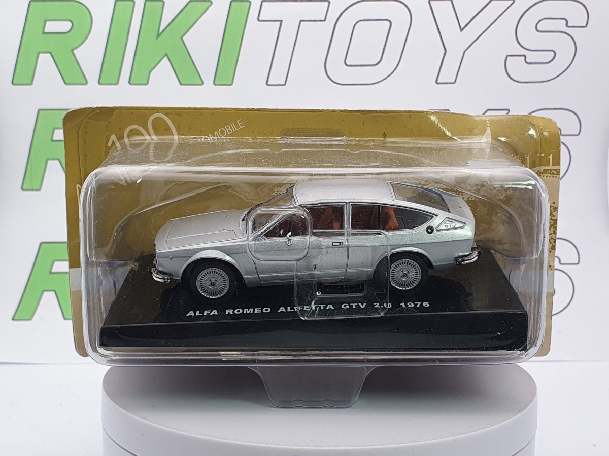 Alfa Romeo Alfetta GTV Edicola 1/43 Argento 1976 - RikiToys - Edicola
