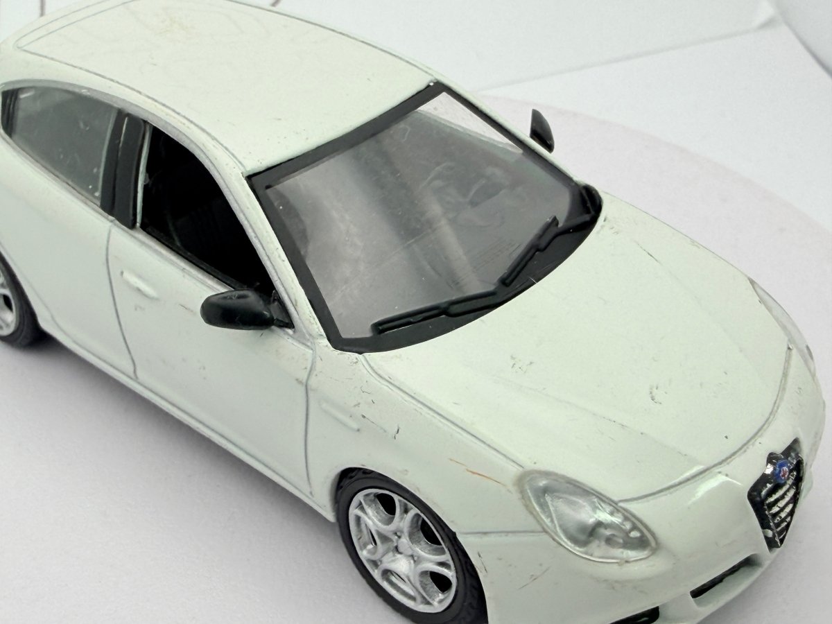 Alfa Romeo Giulietta Norev 1/43 Bianco 2009 - RikiToys - Norev