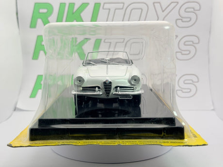 Alfa Romeo Giulietta Spider Leo Models 1/24 Bianco 1961 - RikiToys - Leo Models