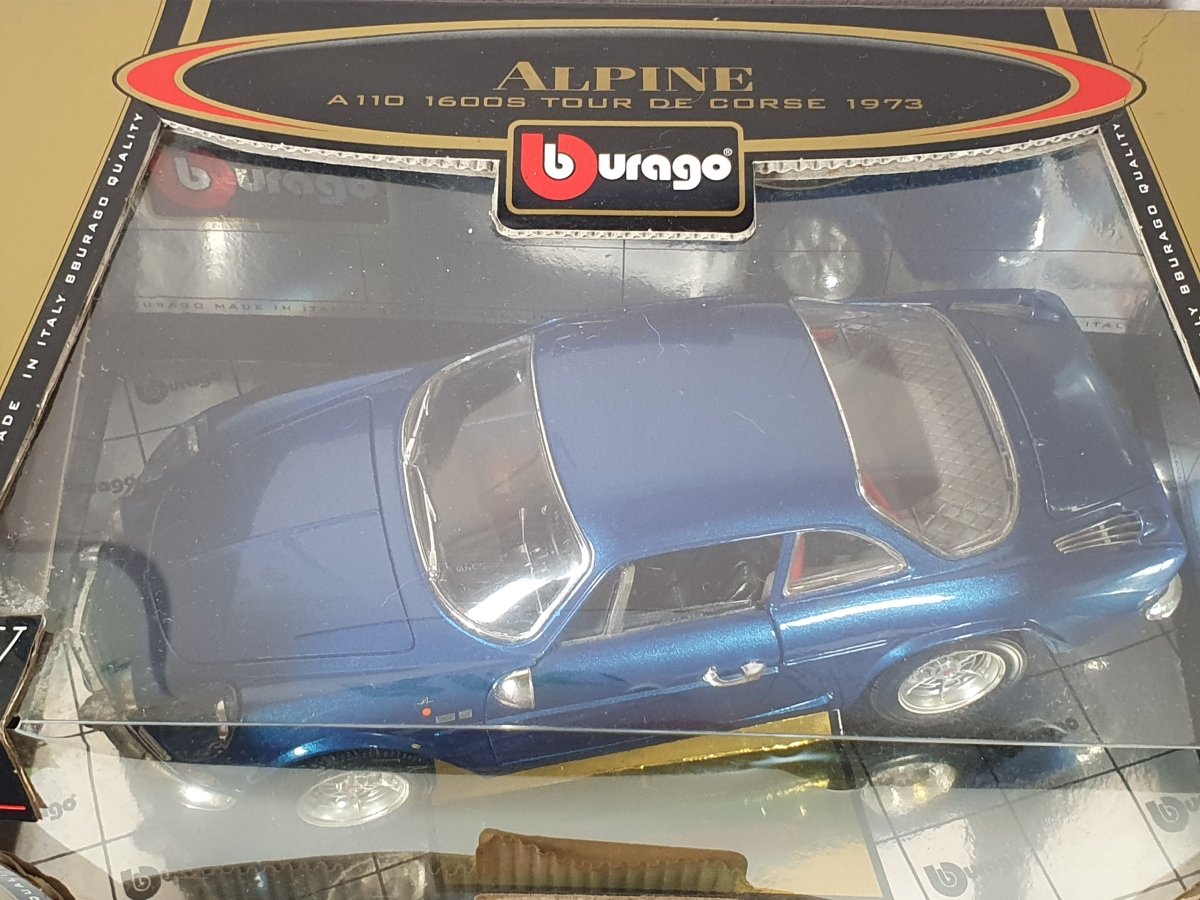 Alpine A 110 Burago 1/18 Blu met. 1973 - RikiToys - Burago