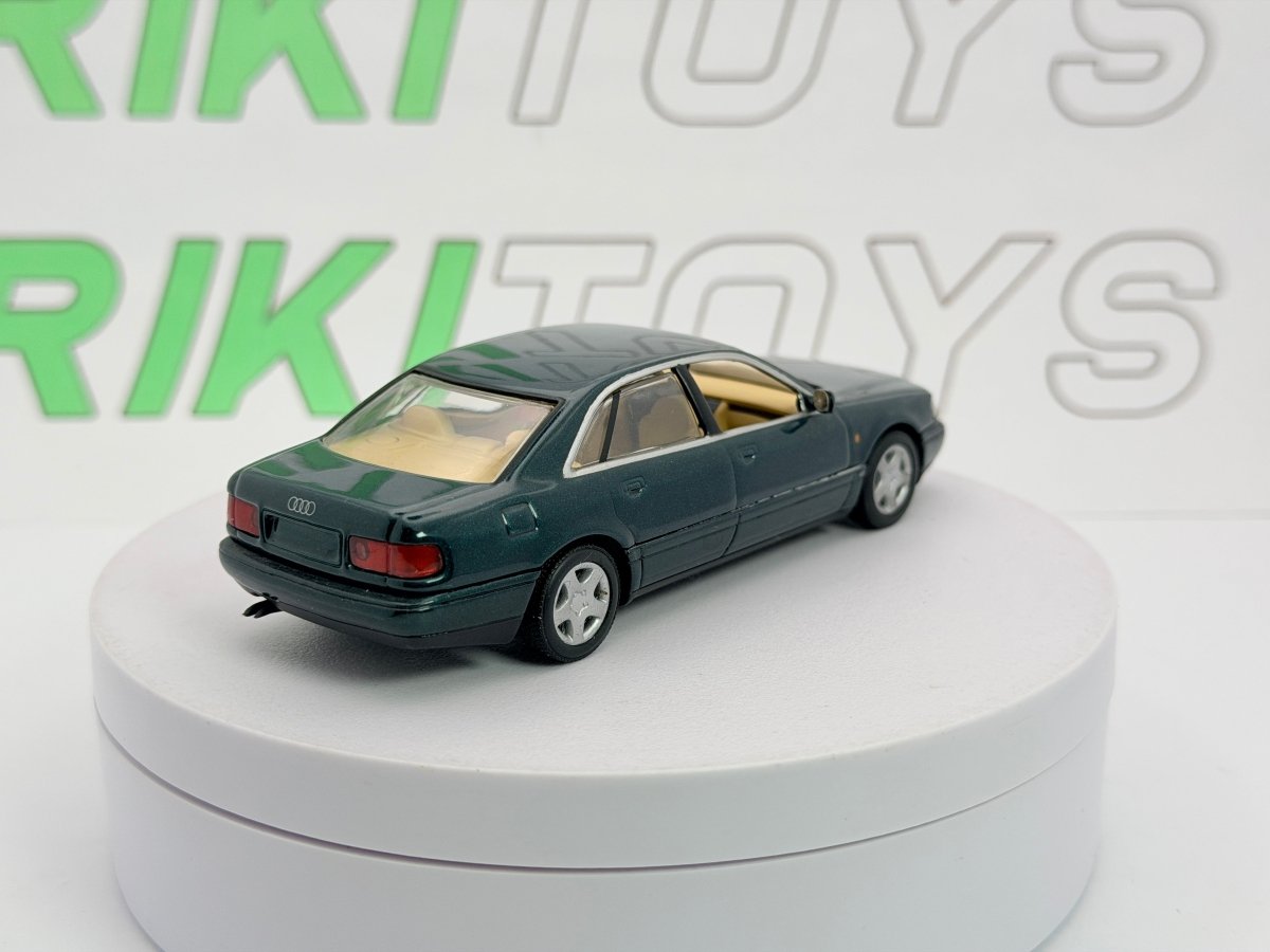 Audi A8 Minichamps 1/43 Verde 1994 - RikiToys - Minichamps