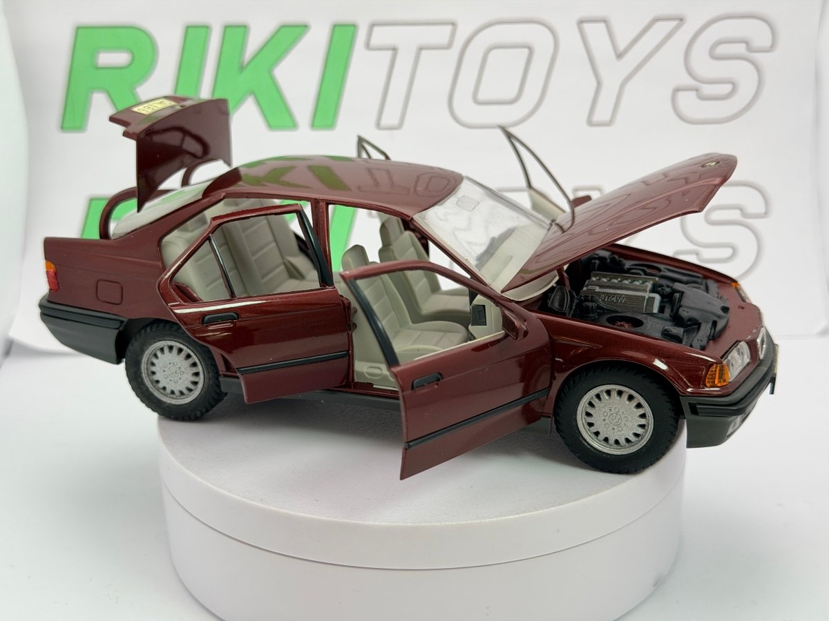 BMW 325i Berlina Gama 1/24 Rosso scuro 1990 - RikiToys - Gama
