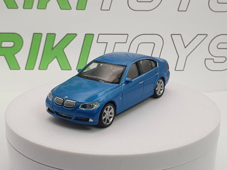 BMW 330i E90 Welly 1/43 Azzurro Met. 2005 - RikiToys - Welly#