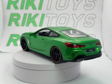 BMW M 840i G15 1/24 Verde metallizzato 2018 - RikiToys - RikiToys