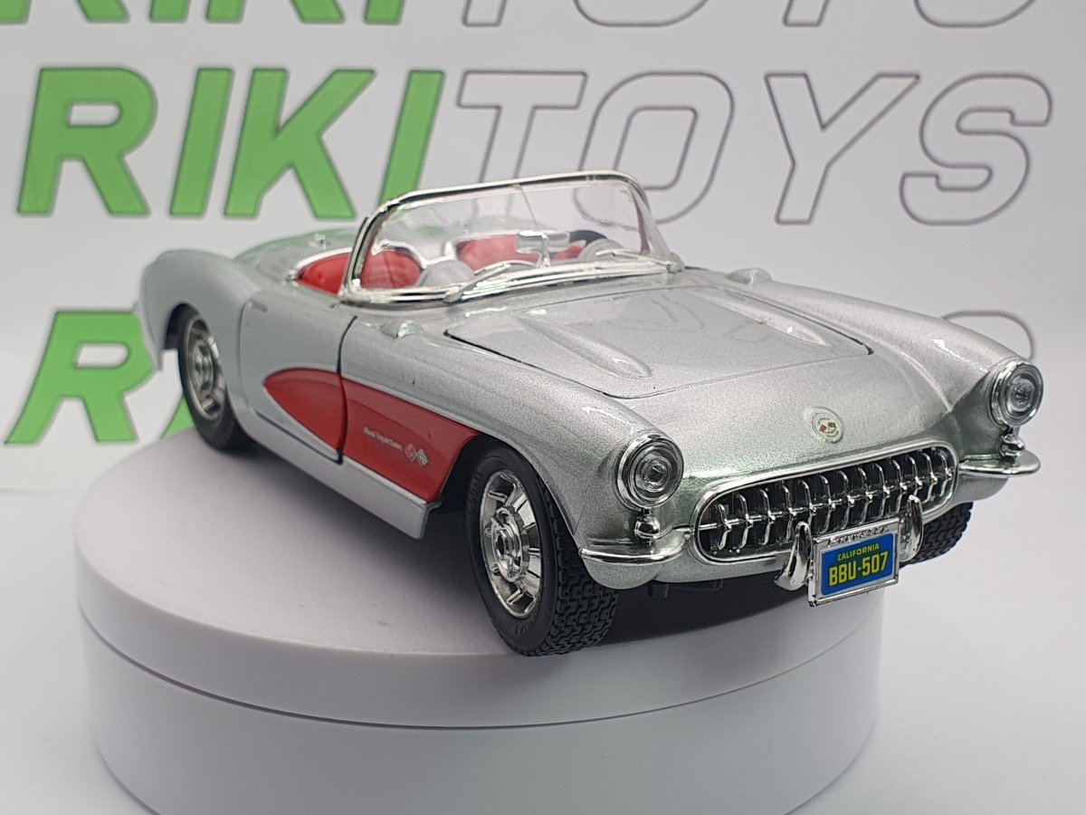 Chevrolet Corvette Burago 1/24 Argento 1957 - RikiToys - Burago