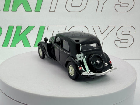 Citroen 11 BL Edicola 1/43 Nero - RikiToys - Edicola