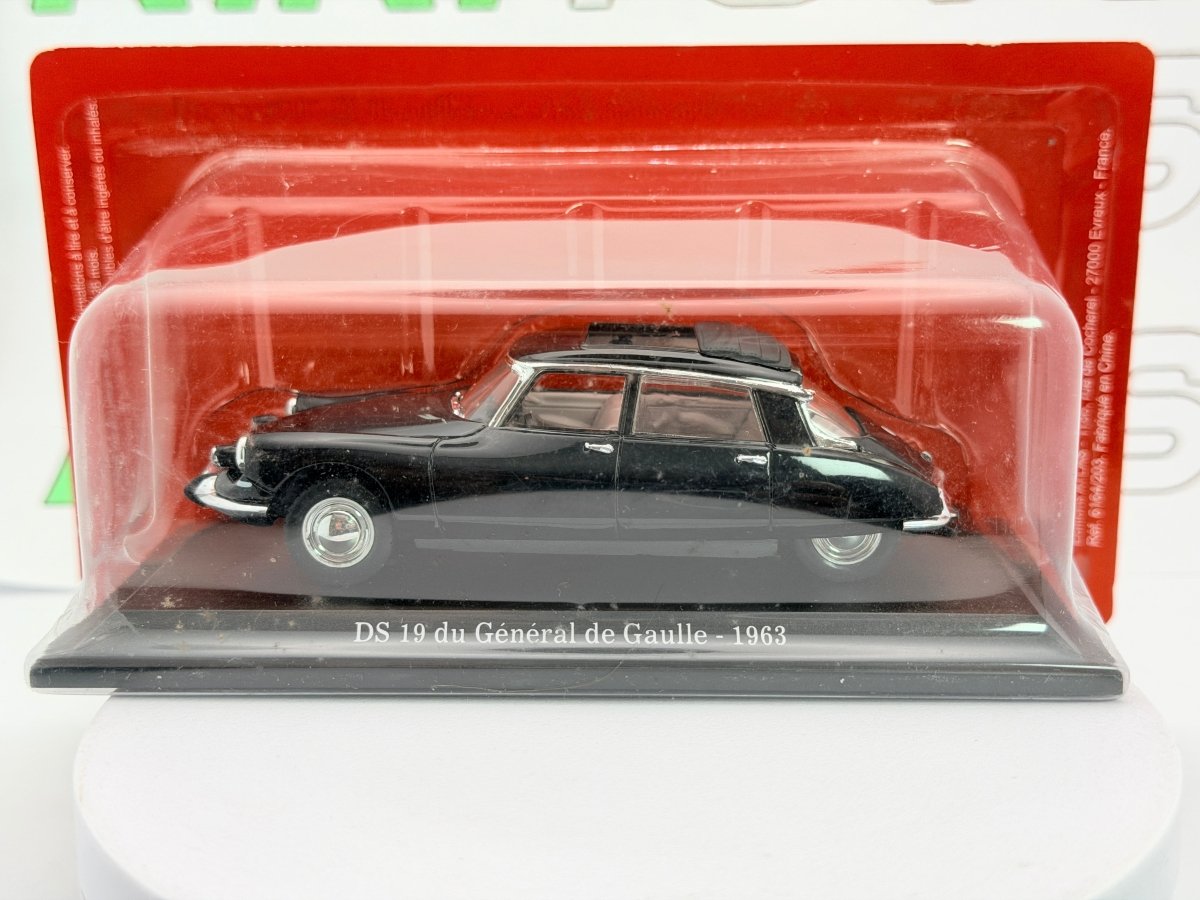 Citroen DS 19 Presidenziale Universal Hobbies 1/43 Nero 1963 - RikiToys - Universal Hobbies