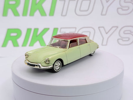 Citroen DS 19 Solido 1/43 Beige - RikiToys - Solido