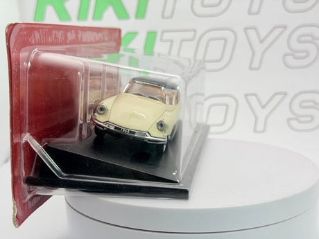 Citroen DS 19 Universal Hobbies 1/43 Giallo 1956 - RikiToys - Universal Hobbies