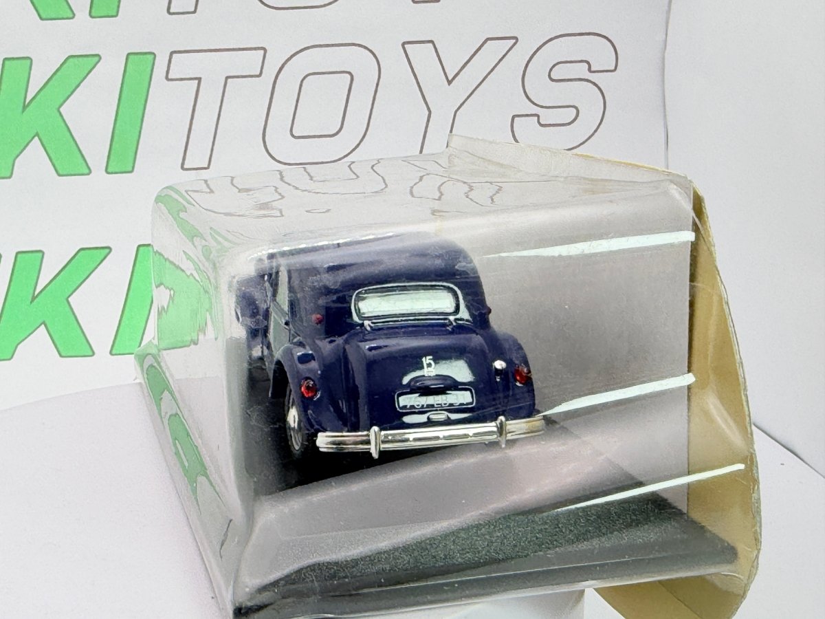 Citroen Traction 15 Six Universal Hobbies 1/43 Blu 1955 - RikiToys - Universal Hobbies