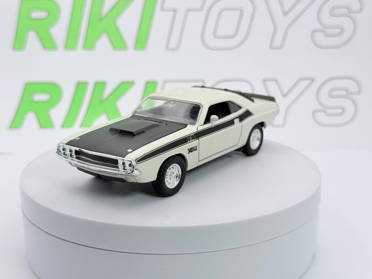 Dodge Challenger T.A. Welly 1/40 Bianco 1970 - RikiToys - Welly