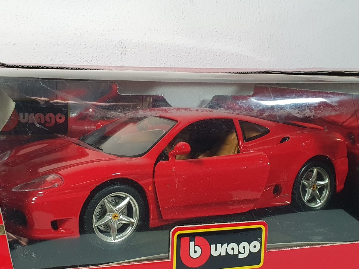 Ferrari 360 Modena Burago 1/18 Rosso 1999 - RikiToys - Burago