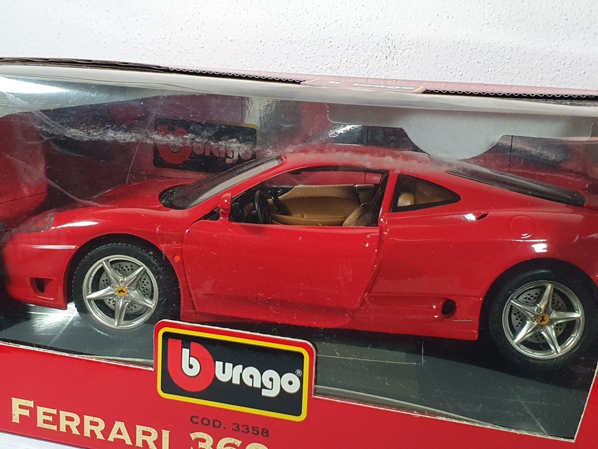 Ferrari 360 Modena Burago 1/18 Rosso 1999 - RikiToys - Burago